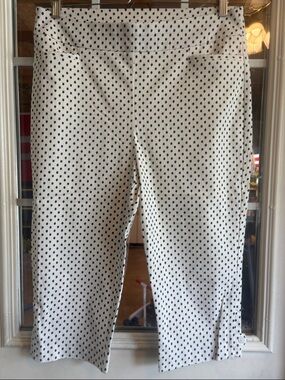 Chico's White Capri Pants with Black Polka Dots